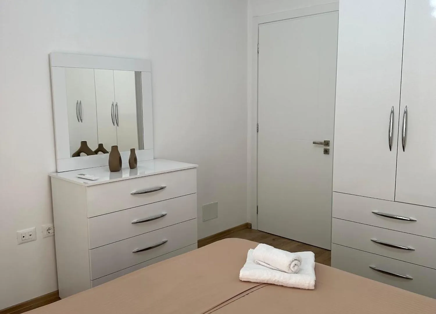 Essy Apartment Tirana